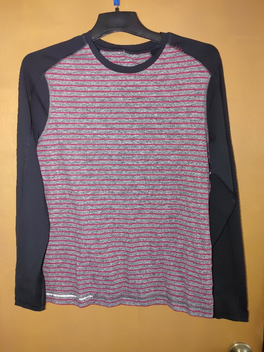 LULULEMON Men's Long Sleeves Athletic T-shirt Size L NWOT